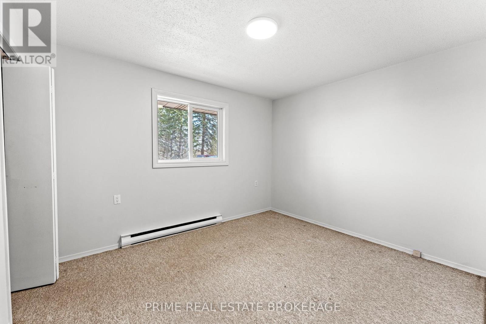 412 Ross Street, Huron-Kinloss, Ontario  N0G 2H0 - Photo 11 - X12105717