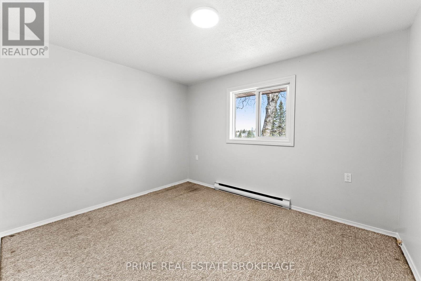412 Ross Street, Huron-Kinloss, Ontario  N0G 2H0 - Photo 13 - X12105717