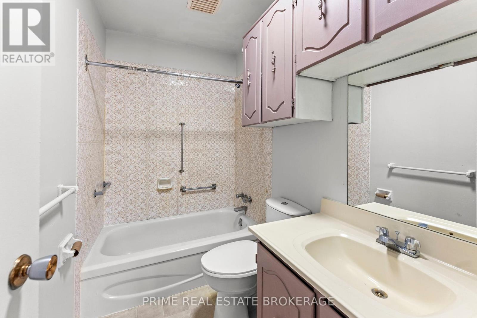 412 Ross Street, Huron-Kinloss, Ontario  N0G 2H0 - Photo 14 - X12105717