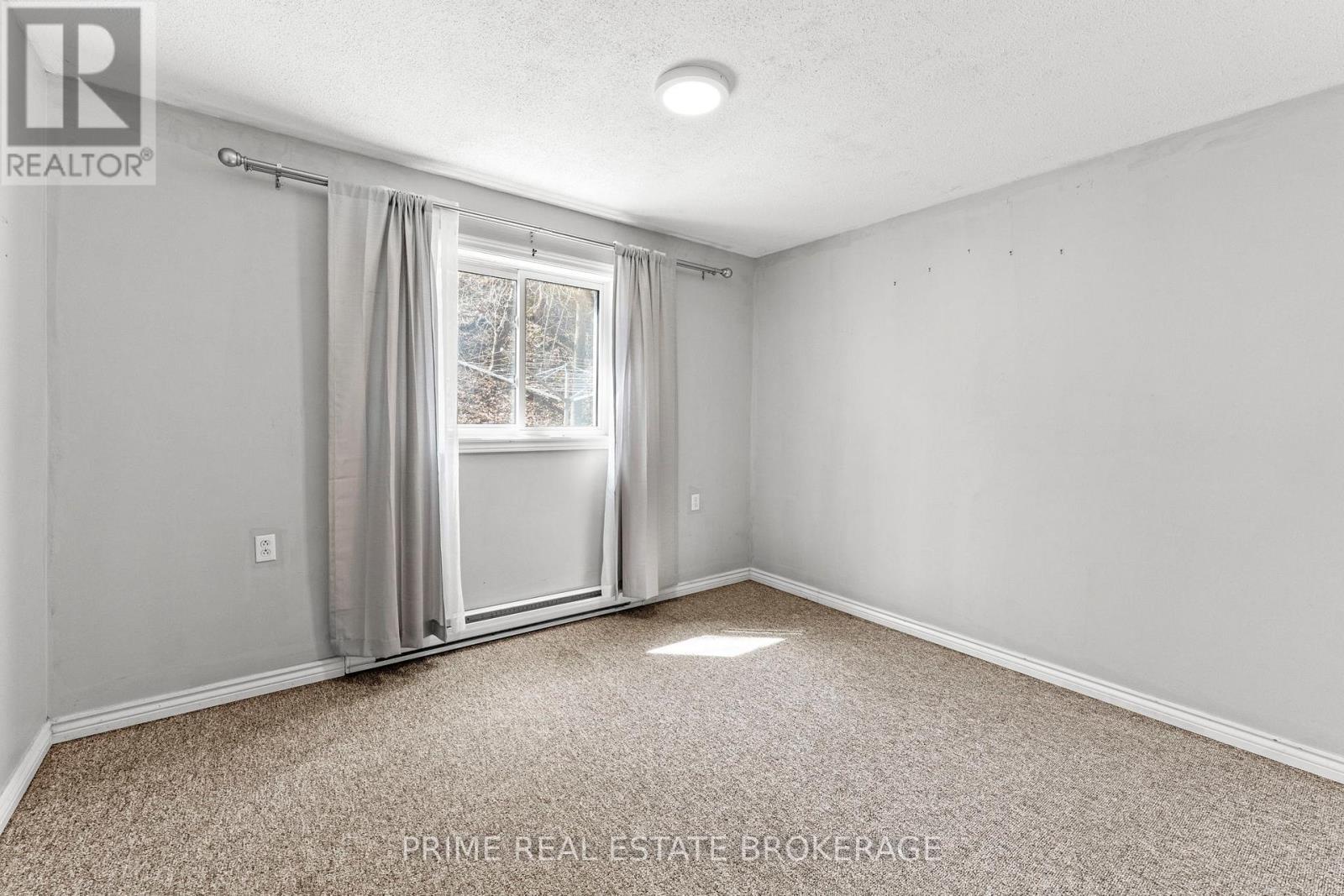 412 Ross Street, Huron-Kinloss, Ontario  N0G 2H0 - Photo 19 - X12105717