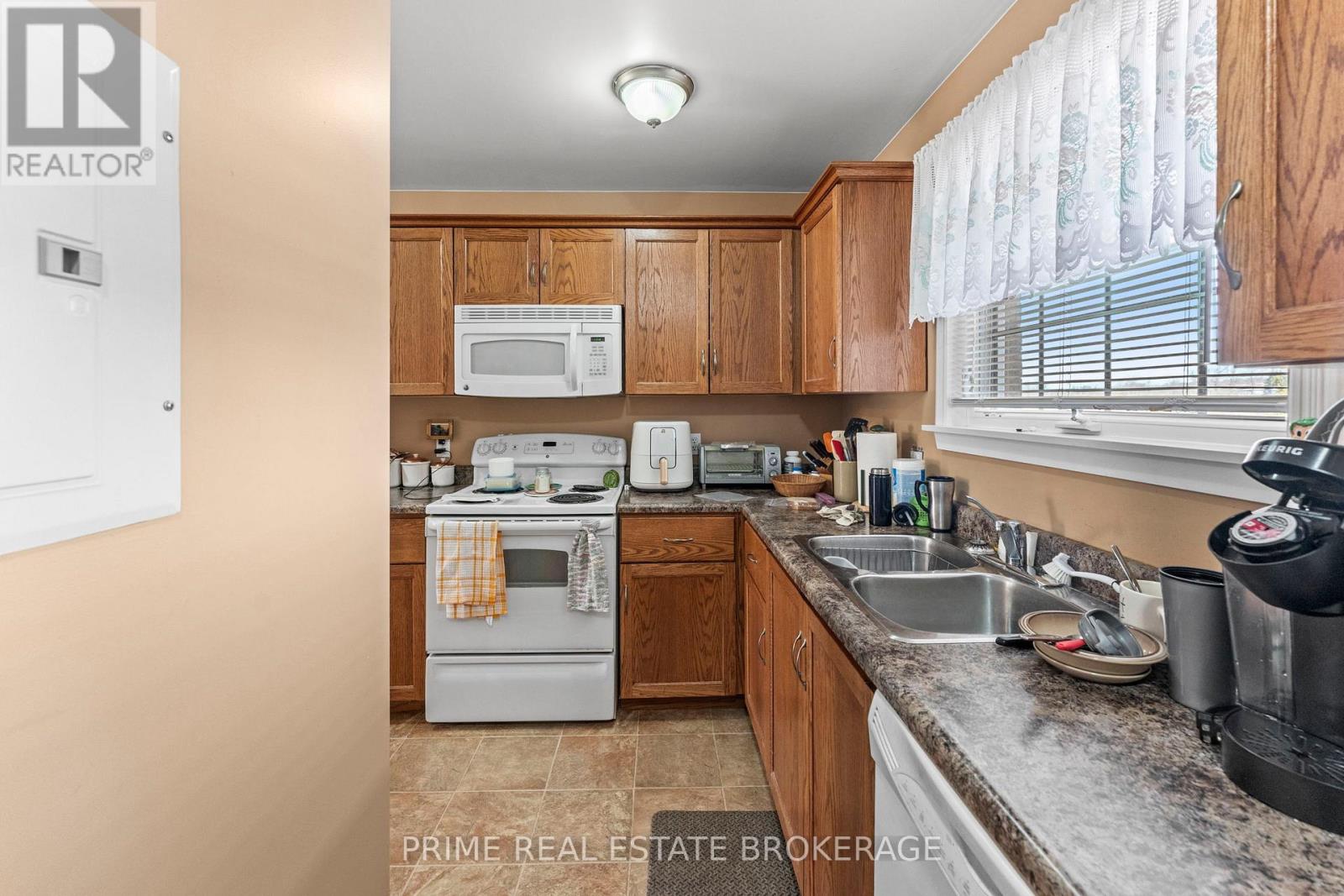 412 Ross Street, Huron-Kinloss, Ontario  N0G 2H0 - Photo 27 - X12105717