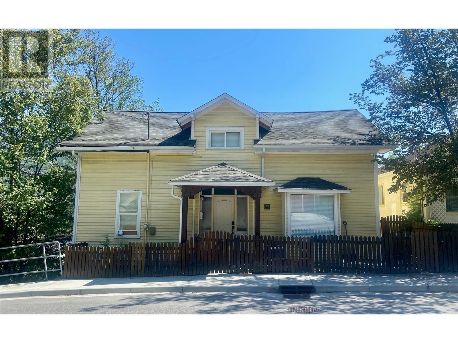 Property at 1205 Green Avenue image 1