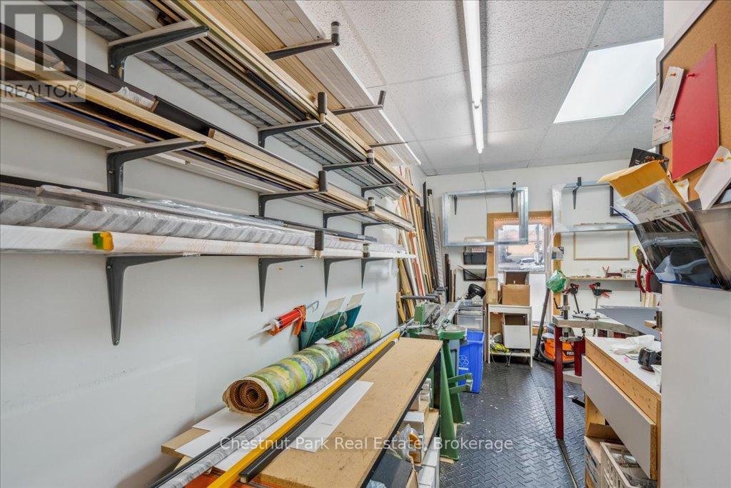 10 Taylor Road, Bracebridge, Ontario  P1L 1S6 - Photo 35 - X12105706