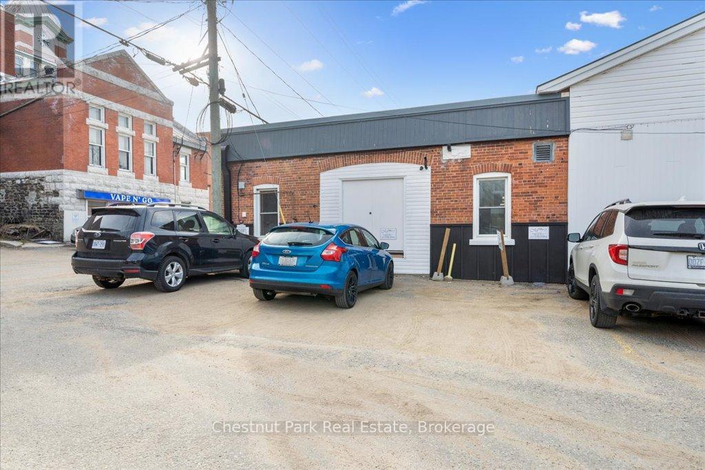 10 Taylor Road, Bracebridge, Ontario  P1L 1S6 - Photo 40 - X12105706