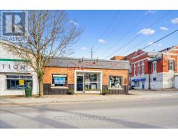 10 TAYLOR ROAD, Bracebridge, Ontario