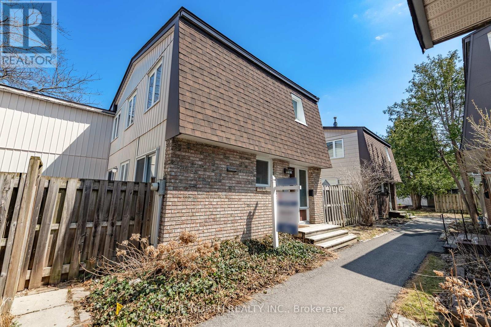 Property at 104 - 3260 SOUTHGATE ROAD image 2