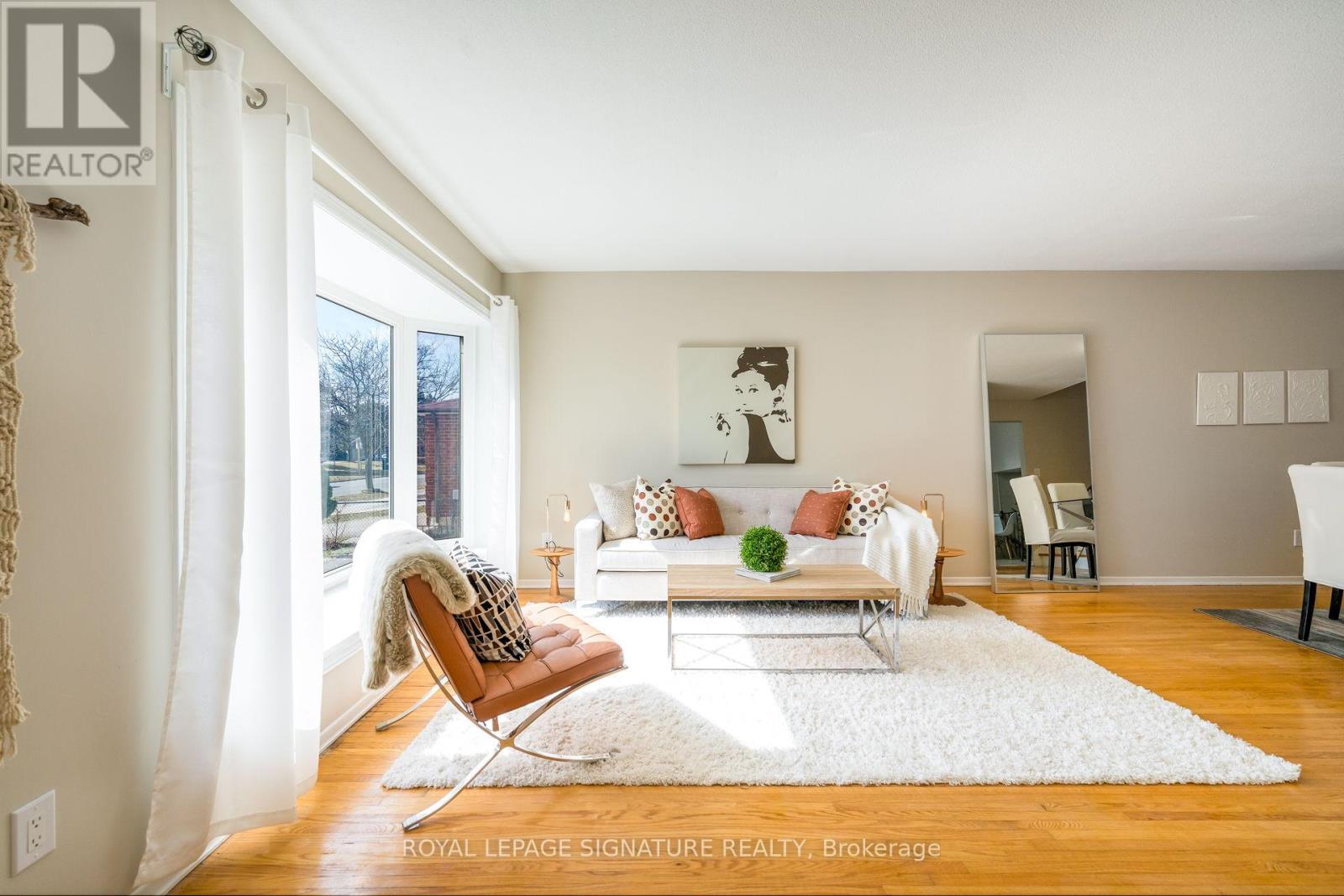 Property at 273 SILVER SPRINGS BOULEVARD image 3
