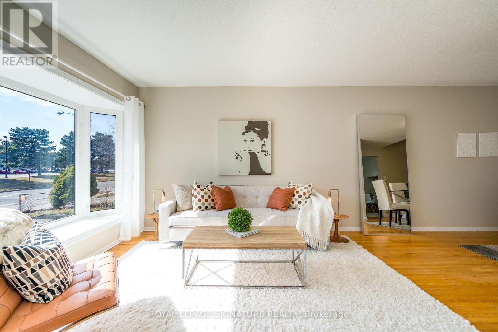 Property at 273 SILVER SPRINGS BOULEVARD image 4