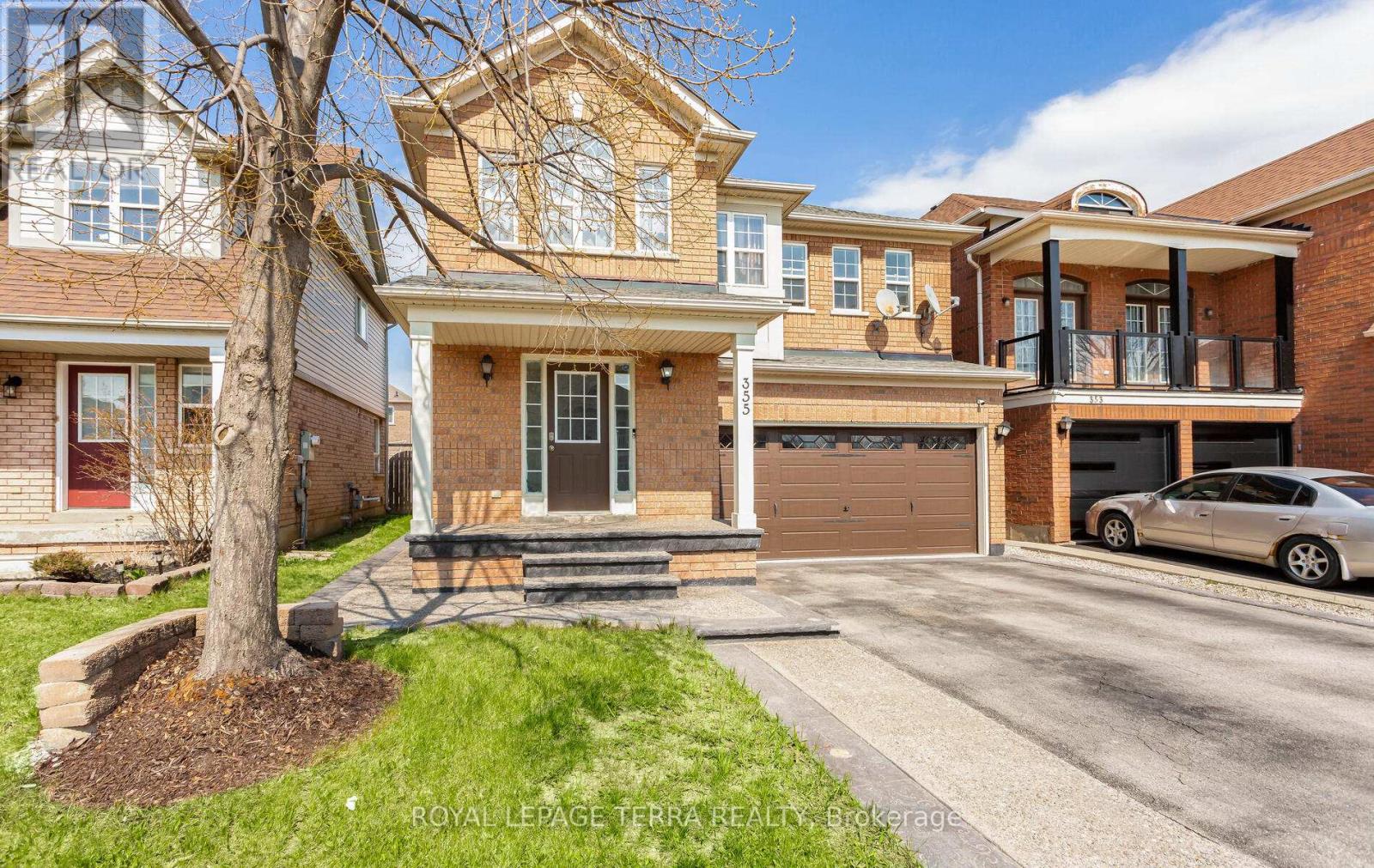 355 Edenbrook Hill Drive, Brampton, Ontario  L7A 2N4 - Photo 3 - W12105707