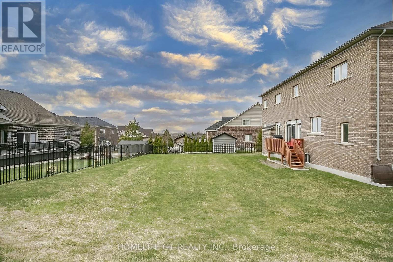 Property at 18 MEEK AVENUE image 3