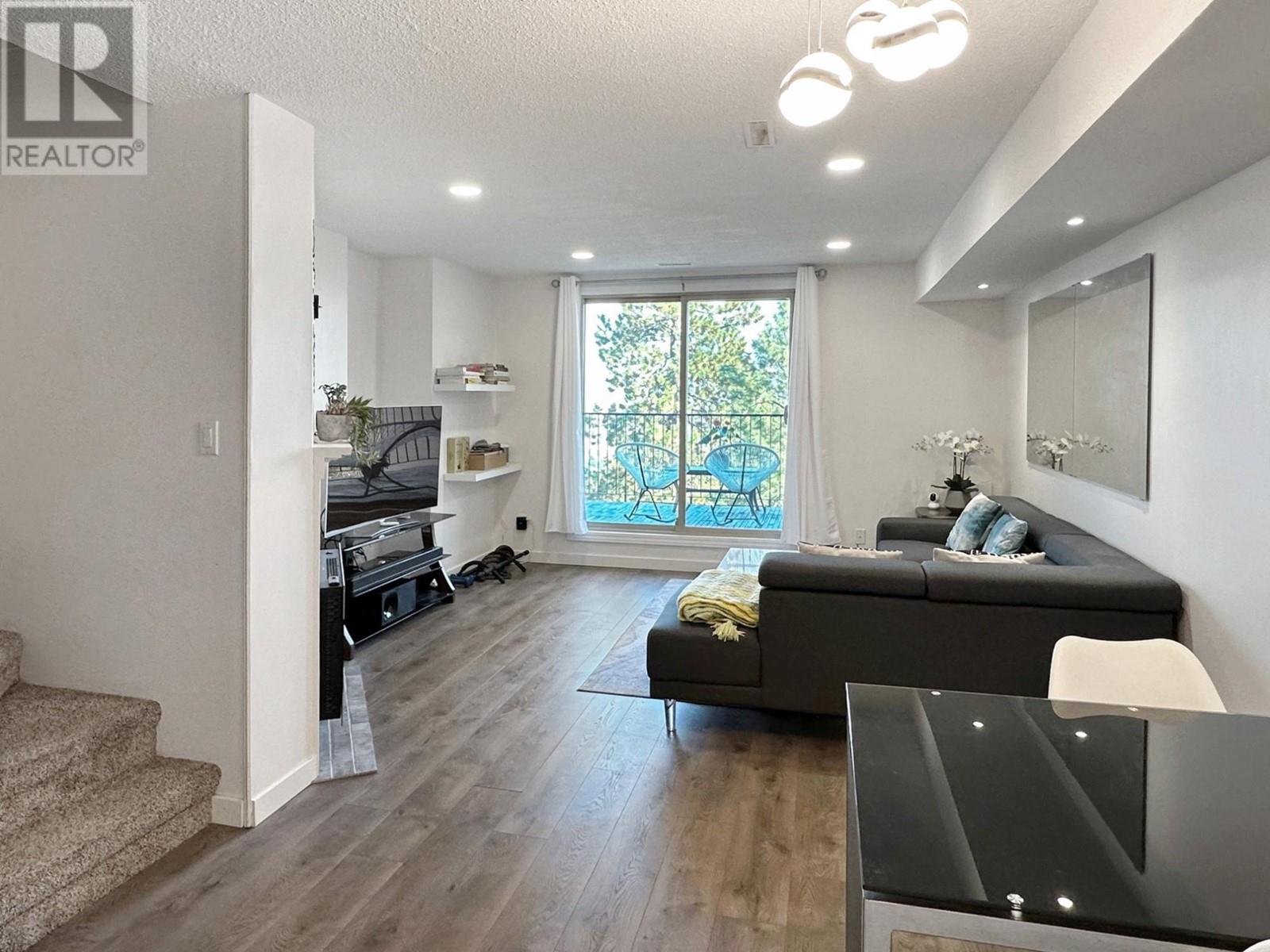 Property at 1750 SUMMIT Drive Unit# 73 image 3