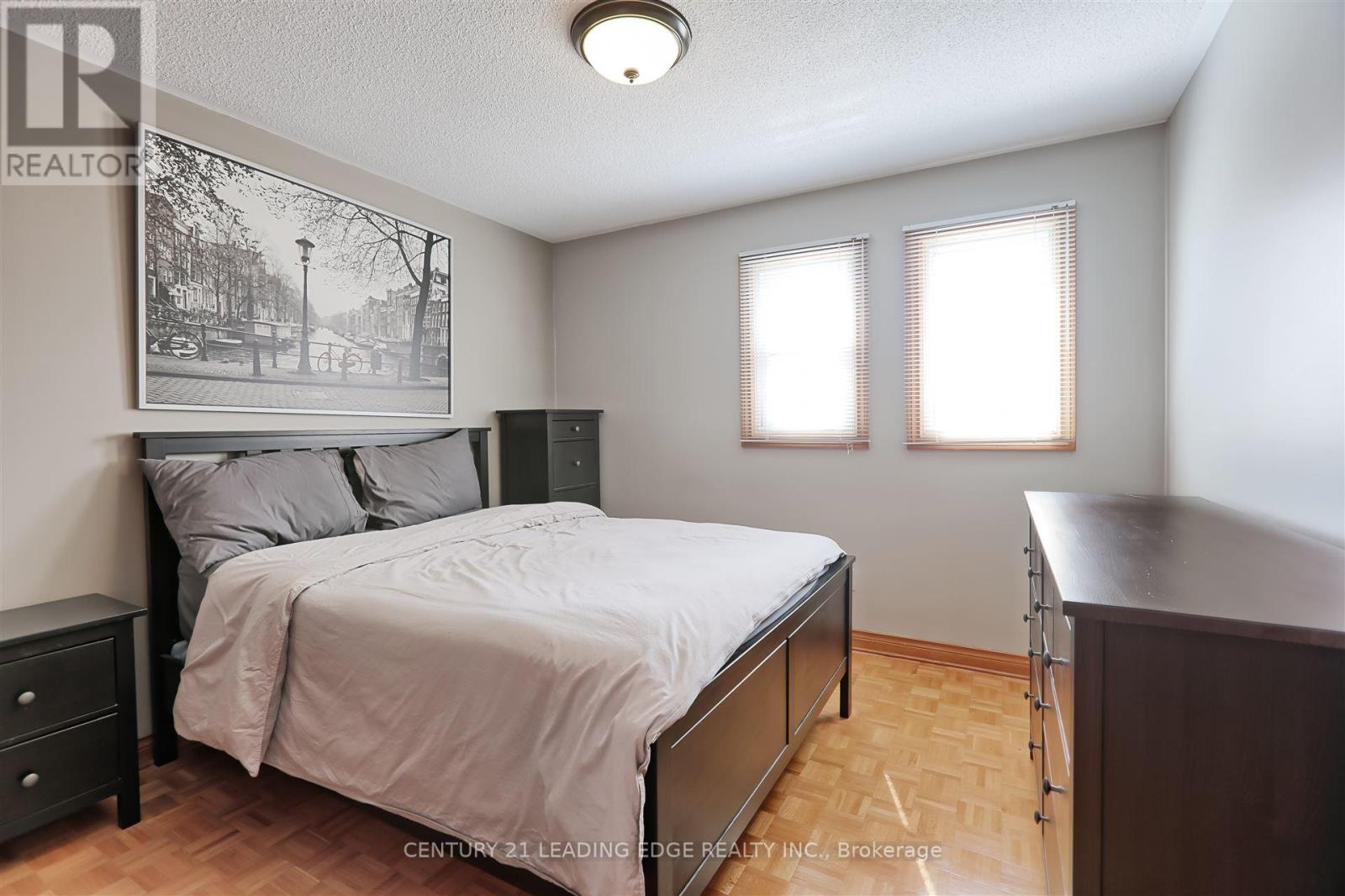 312 Valeria Boulevard, Vaughan, Ontario  L4L 6V7 - Photo 17 - N12105754