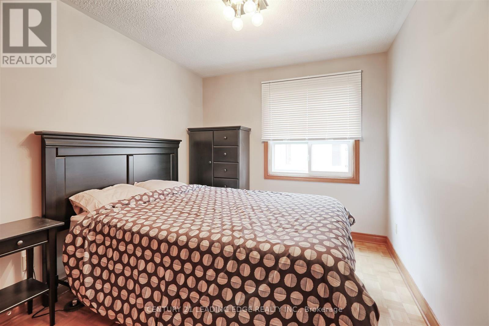 312 Valeria Boulevard, Vaughan, Ontario  L4L 6V7 - Photo 18 - N12105754