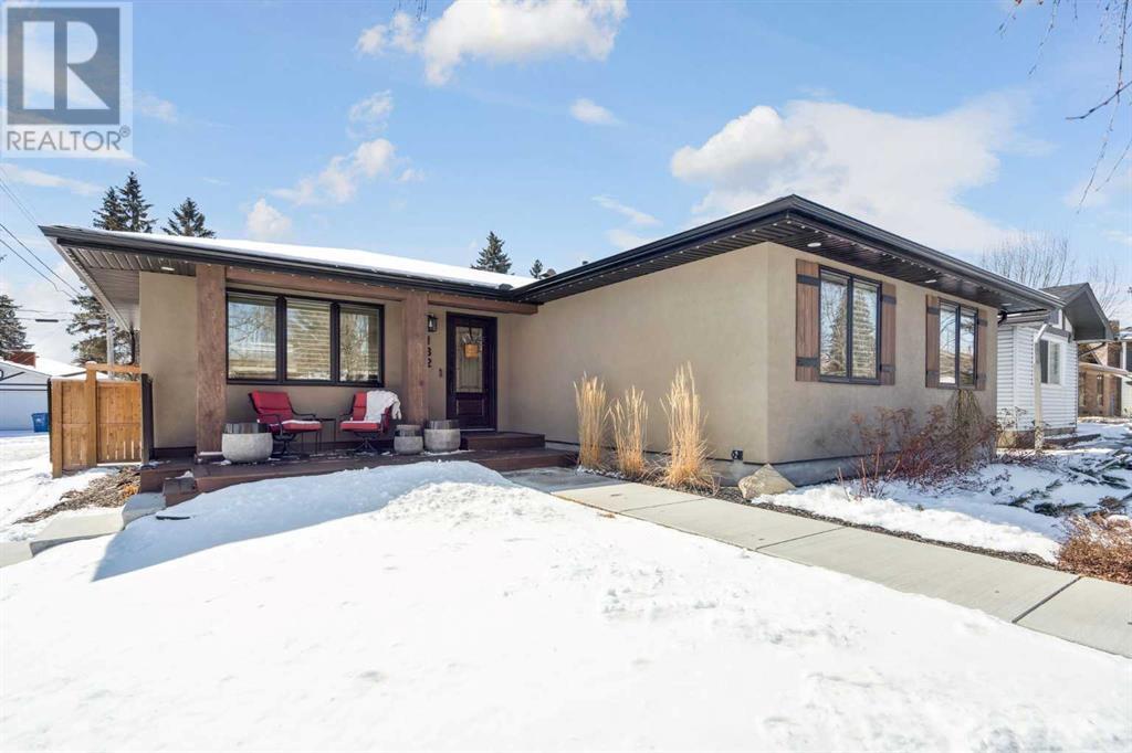 Property at 132 Lake Linnet Close SE image 3