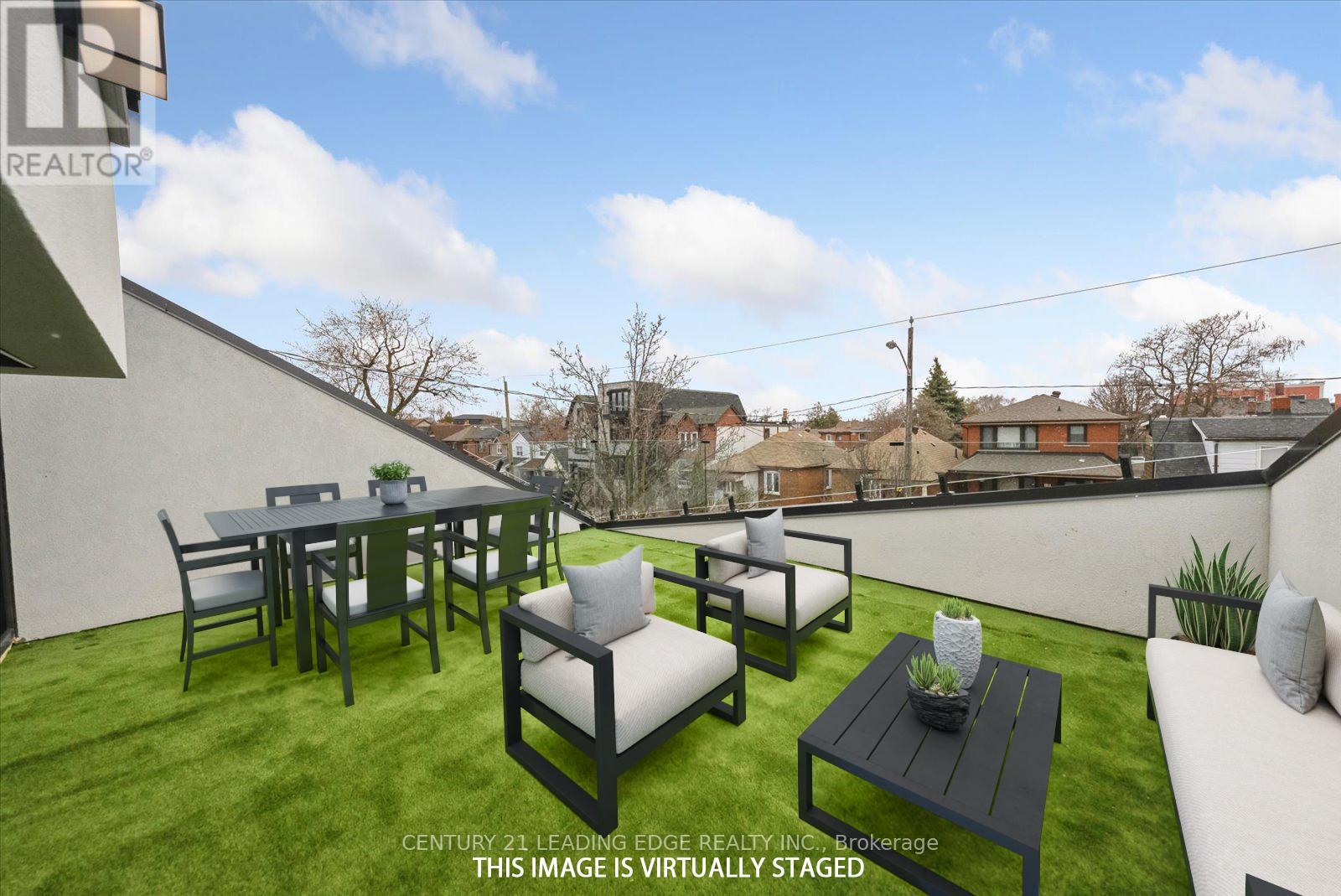 257 Robina Avenue, Toronto, Ontario  M6C 3Y9 - Photo 25 - C12077765