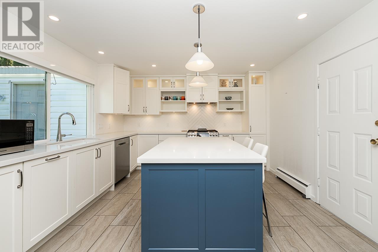 4151 Tytahun Crescent, Vancouver, British Columbia  V5N 3N1 - Photo 11 - R2994651