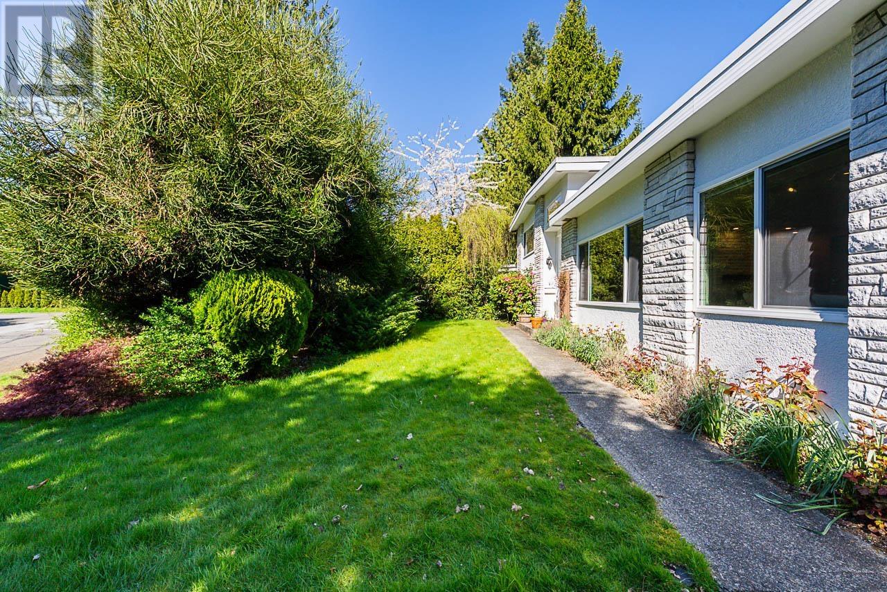 4151 Tytahun Crescent, Vancouver, British Columbia  V5N 3N1 - Photo 31 - R2994651