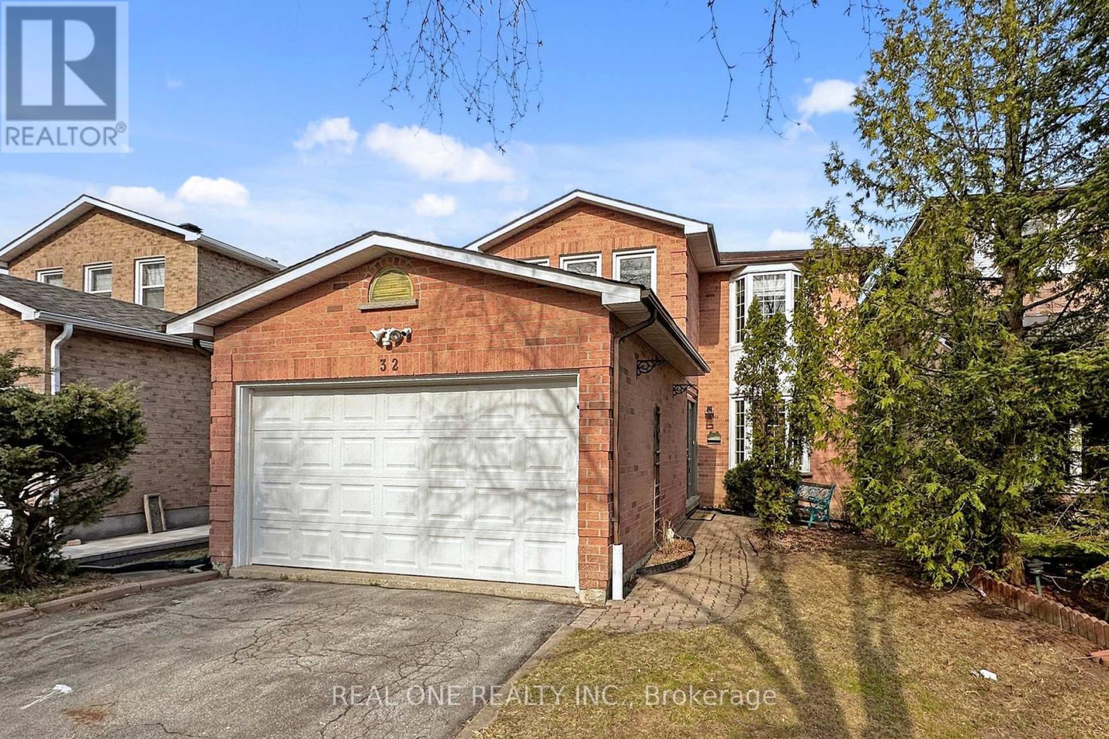 Property at 32 ADRIAN CRESCENT image 1
