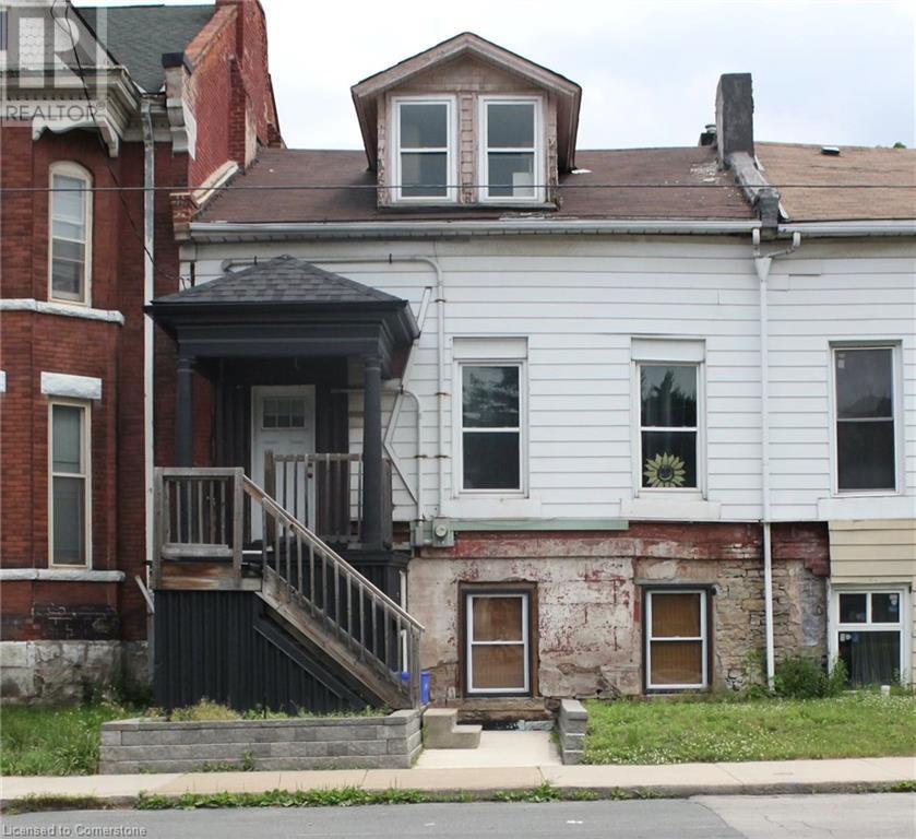 Property at 107 WELLINGTON Street S image 1