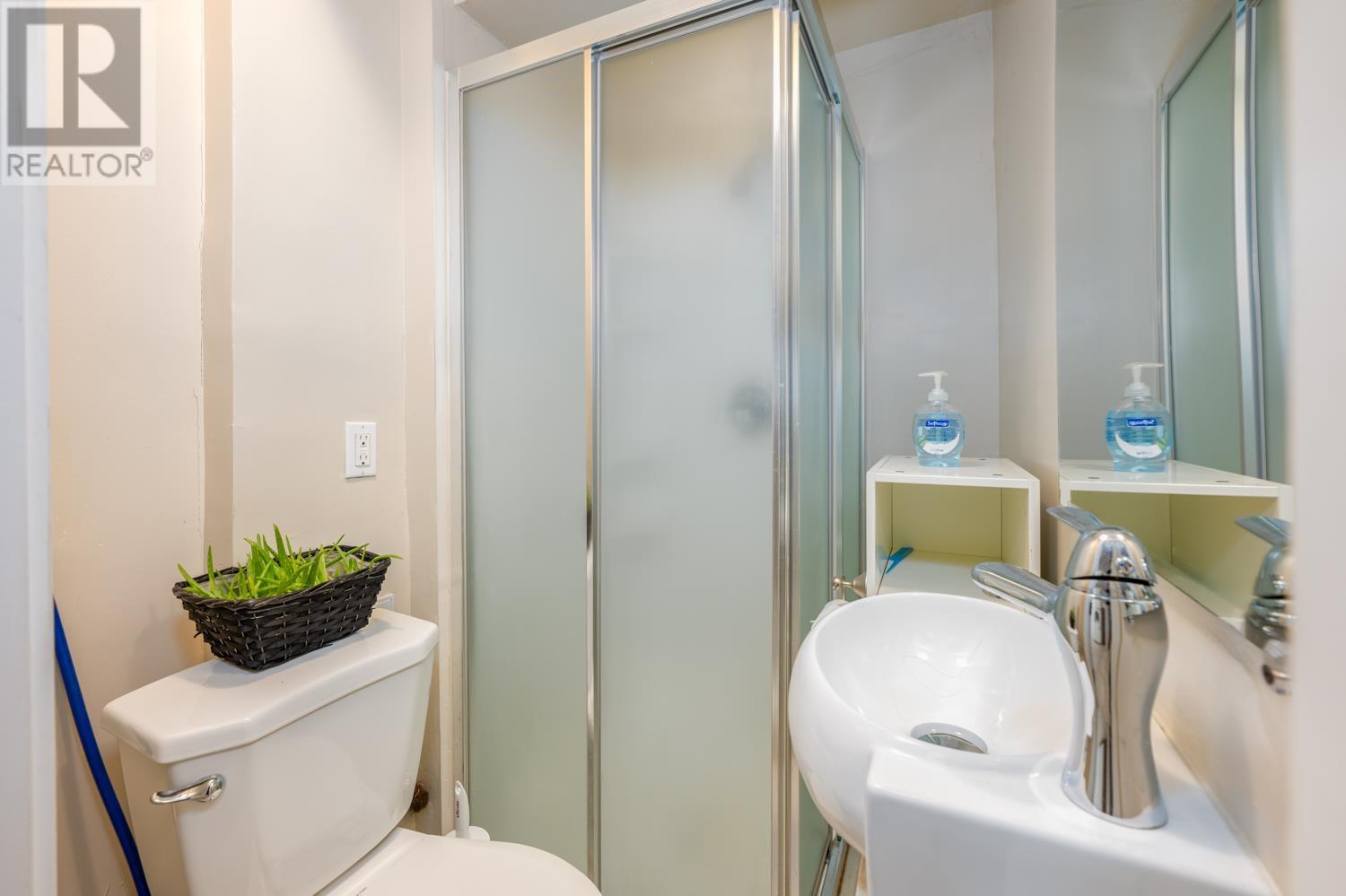 Listing Picture 15 of 18 : 5320 KNIGHT STREET, Vancouver / 溫哥華 - 魯藝地產 Yvonne Lu Group - MLS Medallion Club Member