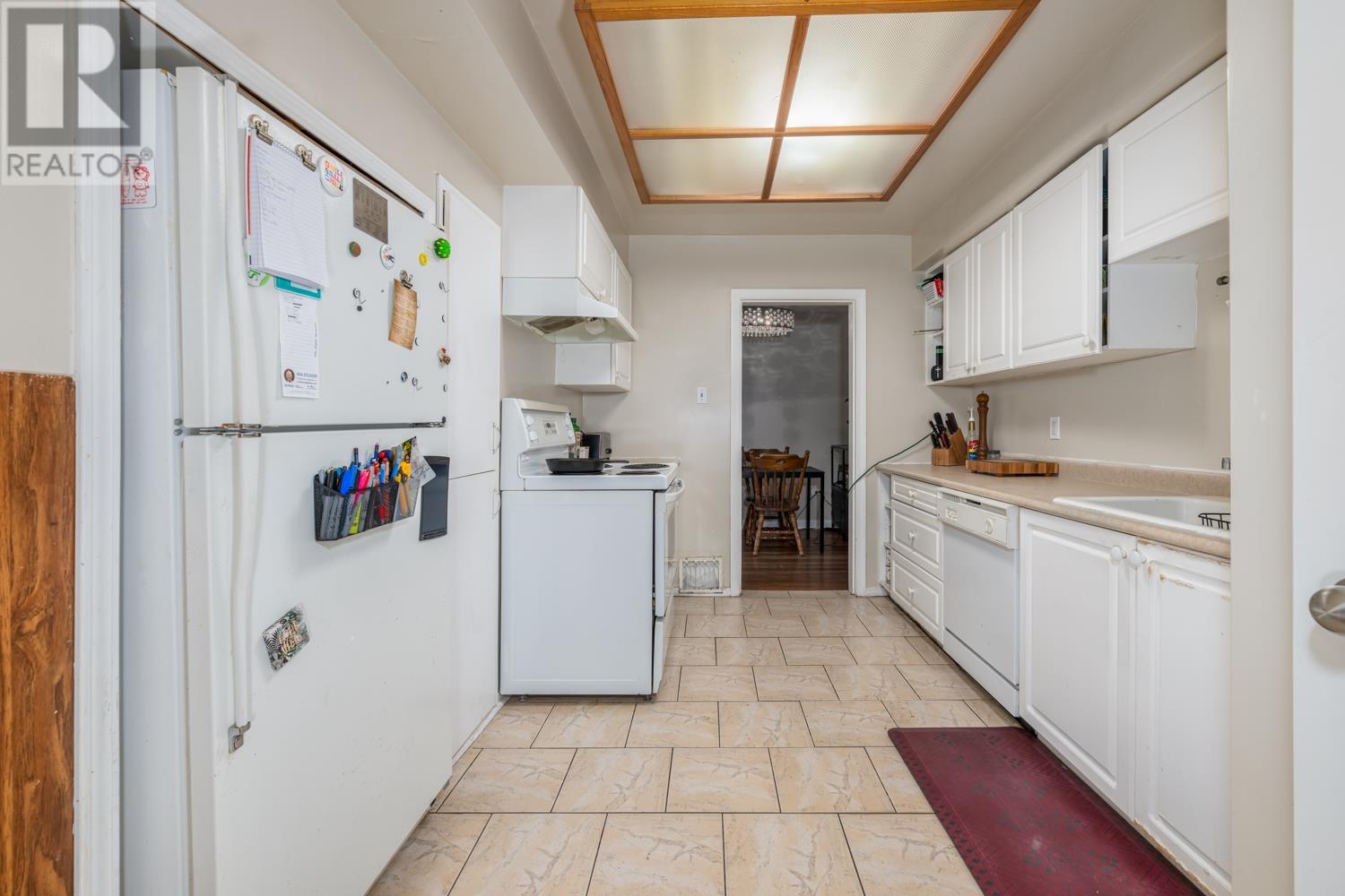 Listing Picture 6 of 18 : 5320 KNIGHT STREET, Vancouver / 溫哥華 - 魯藝地產 Yvonne Lu Group - MLS Medallion Club Member