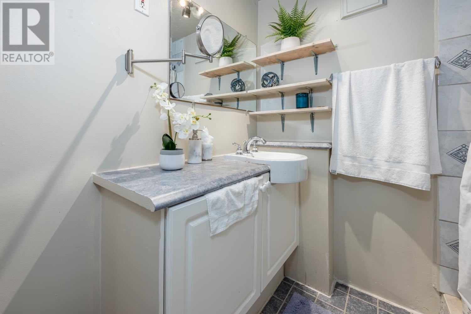 Listing Picture 13 of 18 : 5320 KNIGHT STREET, Vancouver / 溫哥華 - 魯藝地產 Yvonne Lu Group - MLS Medallion Club Member