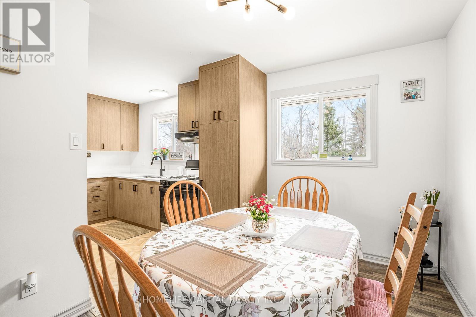 43 A Norway Spruce Street, Ottawa, Ontario  K2S 1P5 - Photo 11 - X12105831