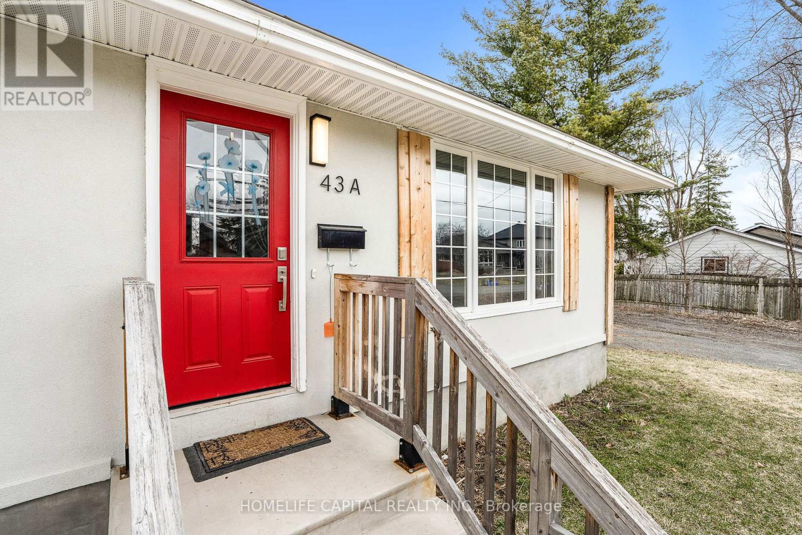 43 A Norway Spruce Street, Ottawa, Ontario  K2S 1P5 - Photo 3 - X12105831