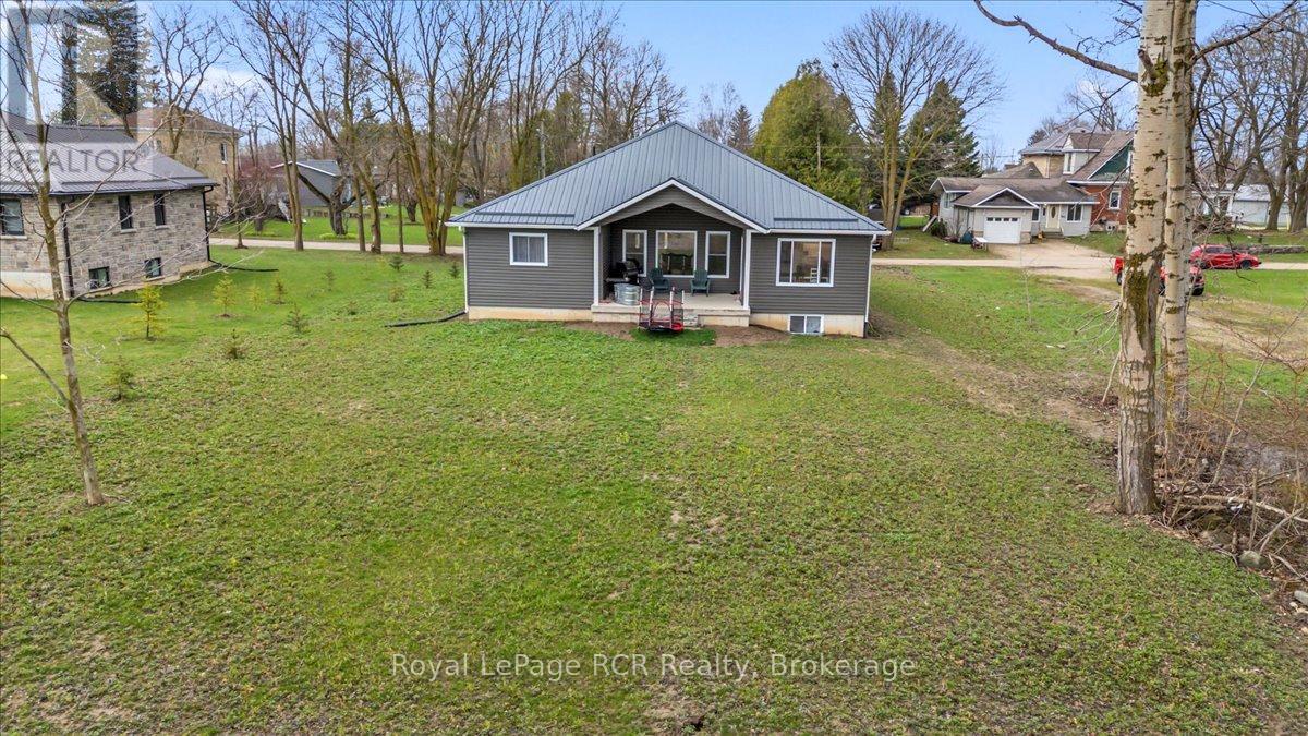 7 Mill Street, West Grey, Ontario  N0G 1S0 - Photo 27 - X12105827