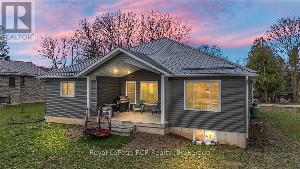 7 Mill Street, West Grey, Ontario  N0G 1S0 - Photo 33 - X12105827