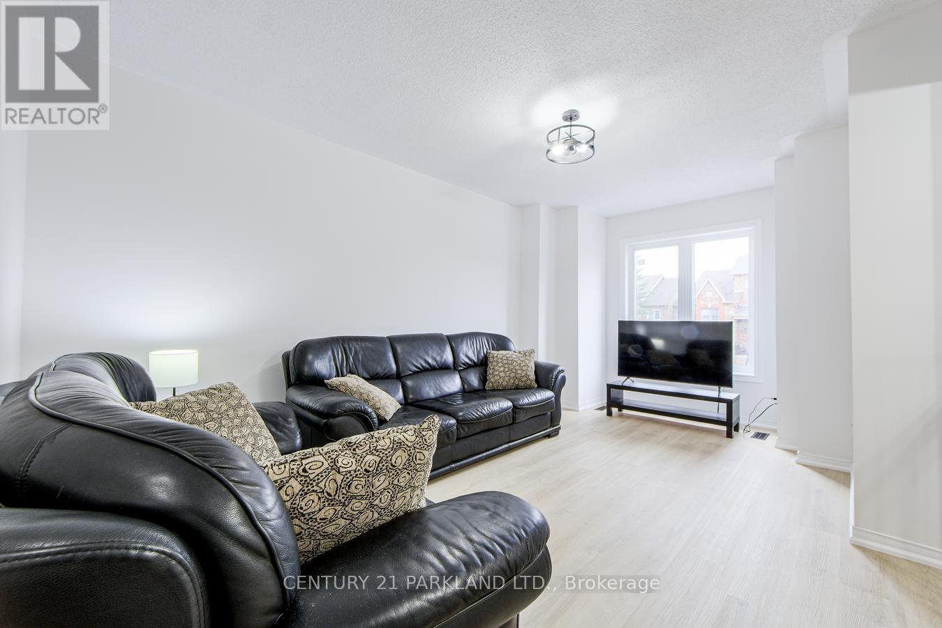 Property at 26 KELSO CRESCENT image 5