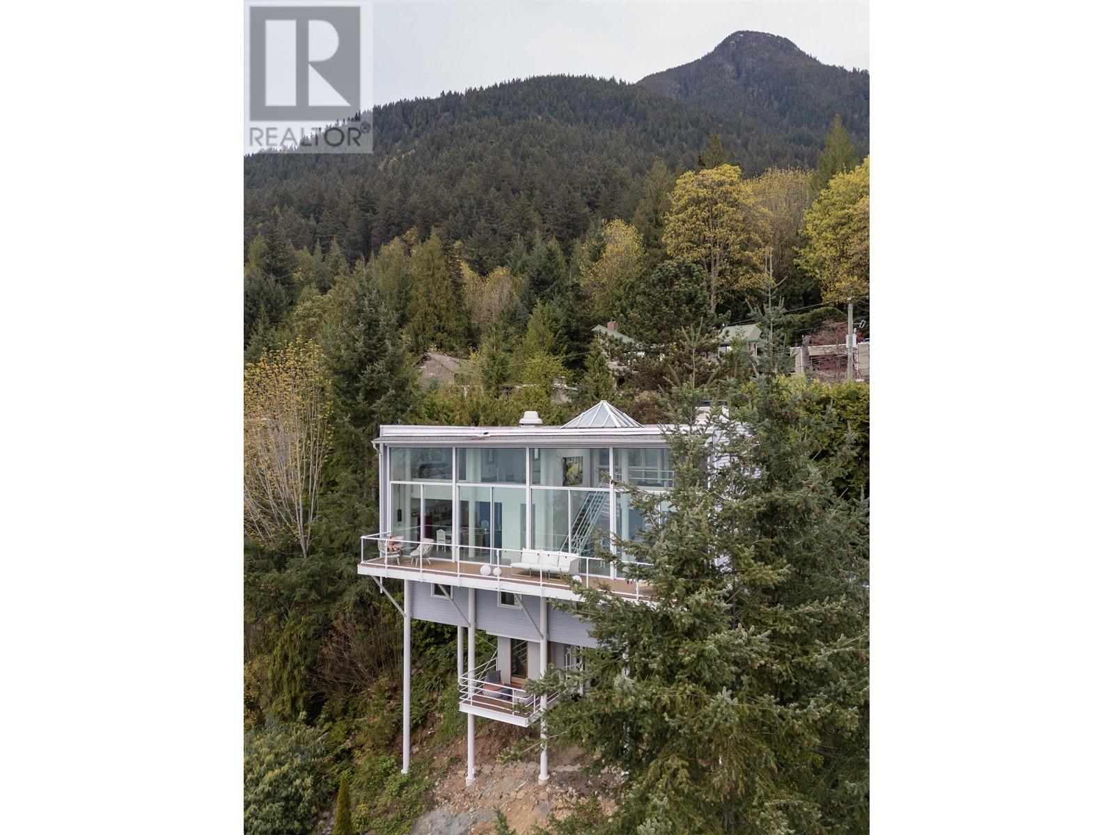 90 Isleview Place, West Vancouver, British Columbia  V0N 2E0 - Photo 4 - R2994671