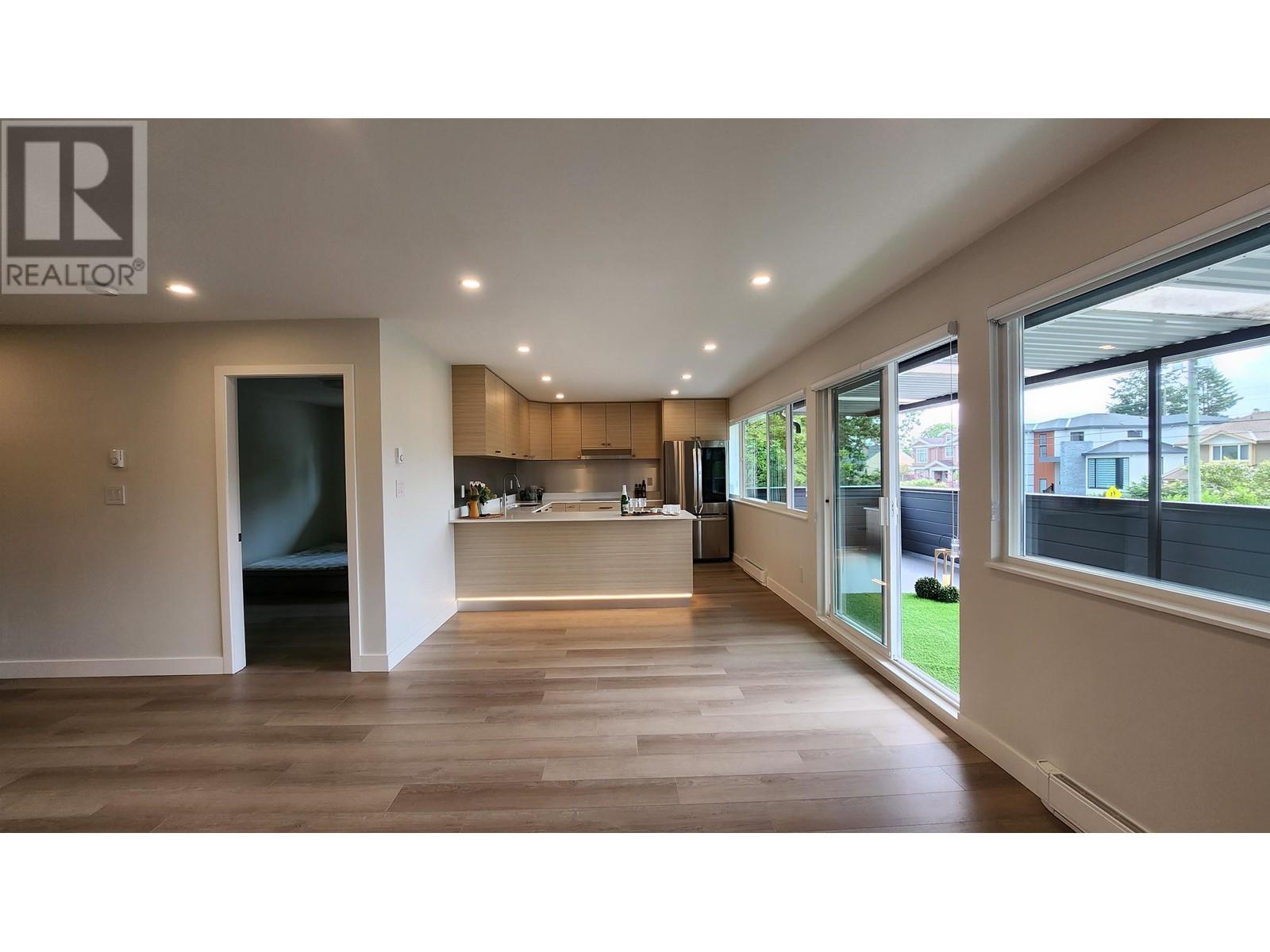 8691 Armstrong Avenue, Burnaby, British Columbia  V3N 2B4 - Photo 23 - C8068686