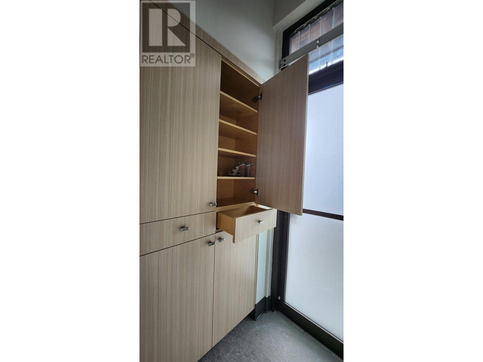 8691 Armstrong Avenue, Burnaby, British Columbia  V3N 2B4 - Photo 34 - C8068686