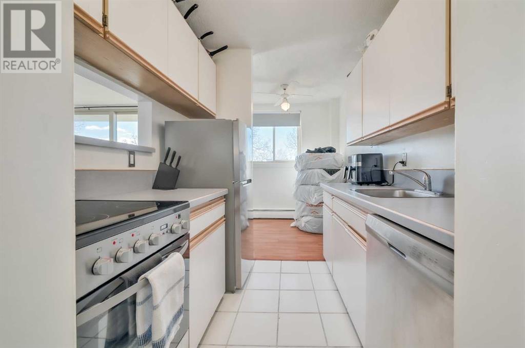 Property at 443, 1435 7 Avenue NW image 3