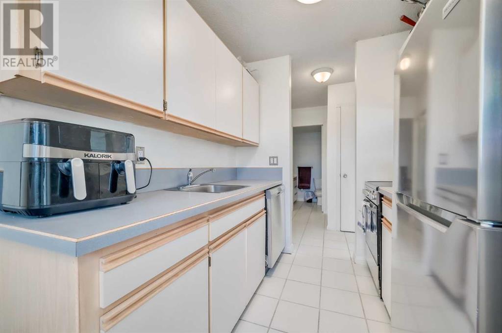 Property at 443, 1435 7 Avenue NW image 4