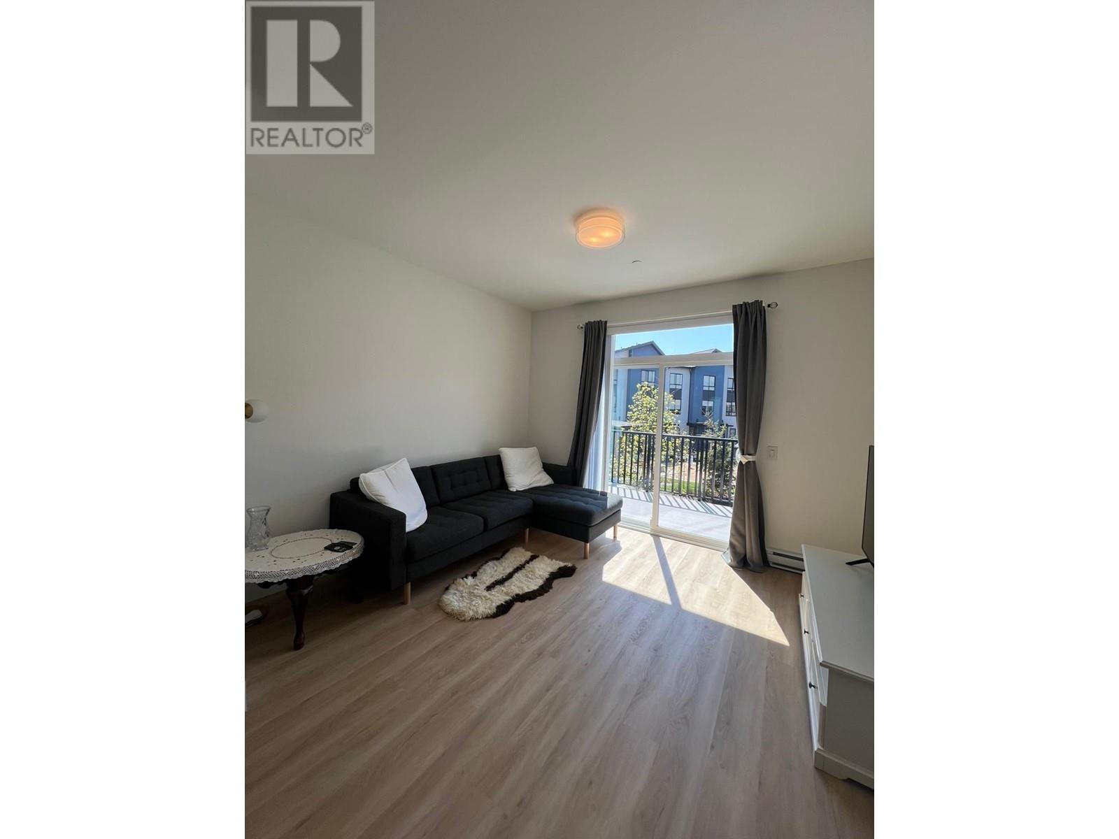 Property at 1411 SHOAL WAY image 4