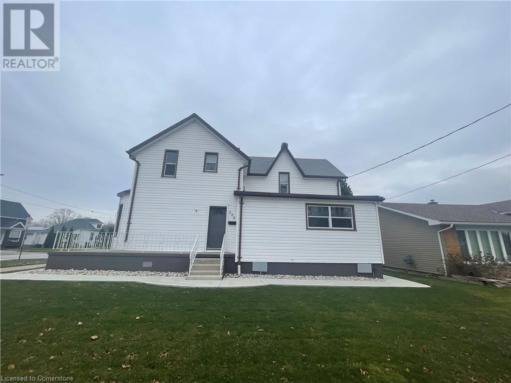 Property at 209 MURRAY Street image 5