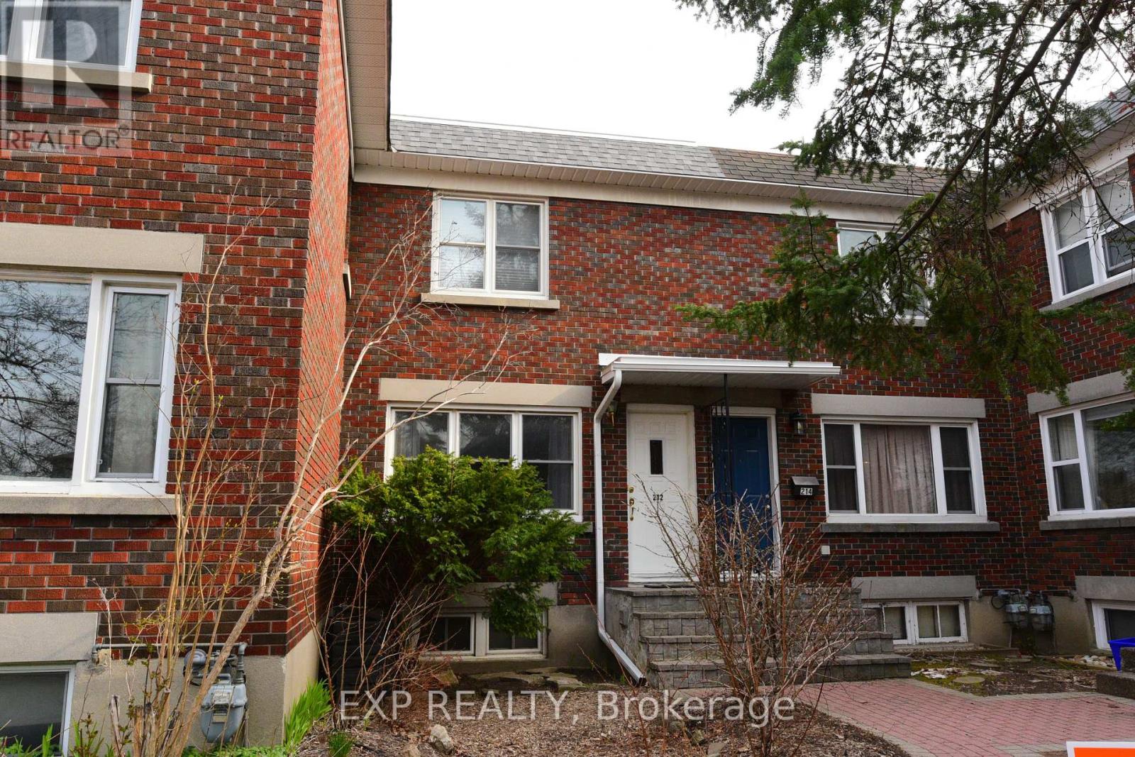 Property at 212 WESTHAVEN CRESCENT image 3