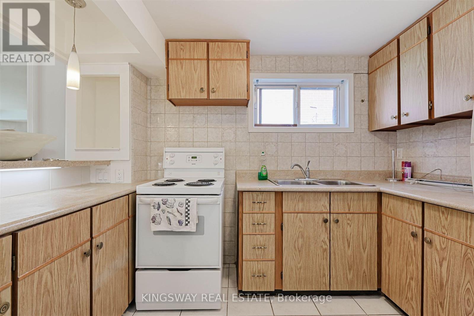 184 Edmonton Drive, Toronto, Ontario  M2J 3X5 - Photo 16 - C12105850
