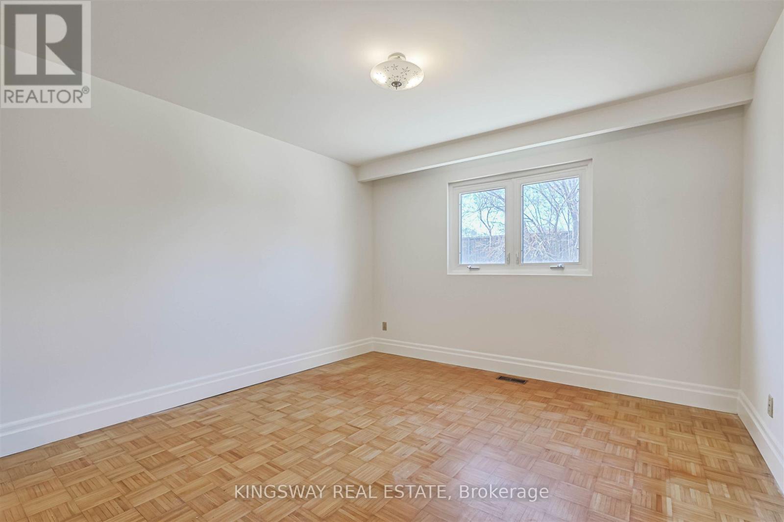 184 Edmonton Drive, Toronto, Ontario  M2J 3X5 - Photo 7 - C12105850