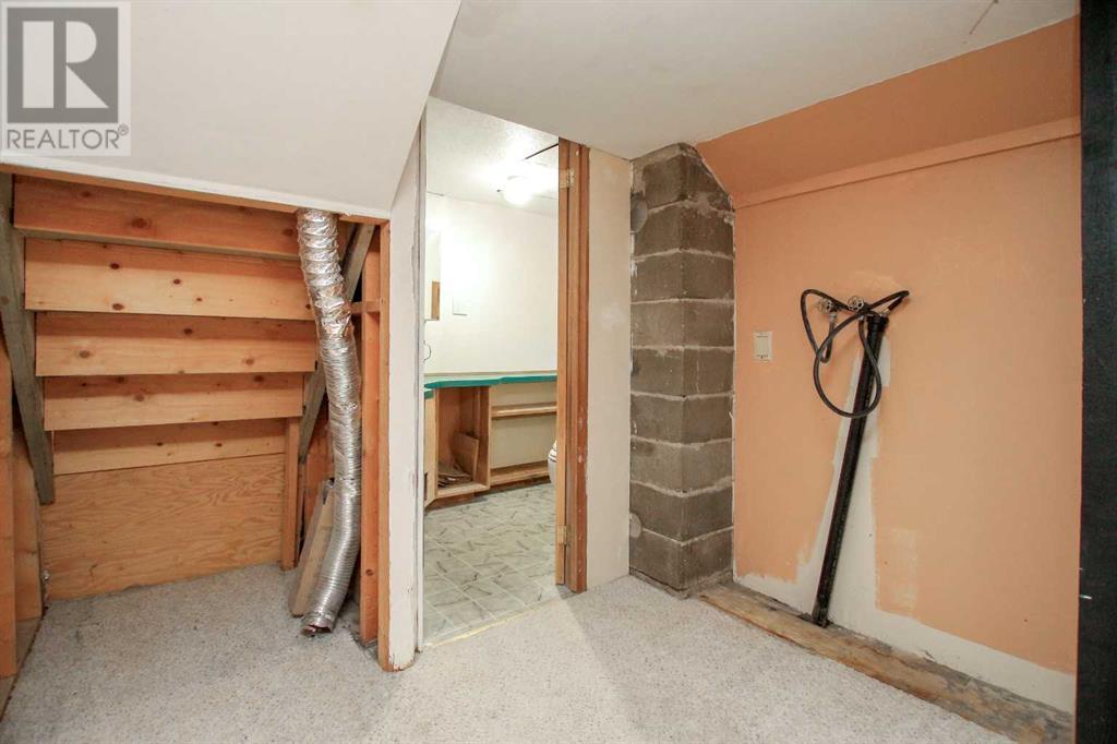 5821 43 Avenue, Red Deer, Alberta  T4N 3E5 - Photo 29 - A2213942