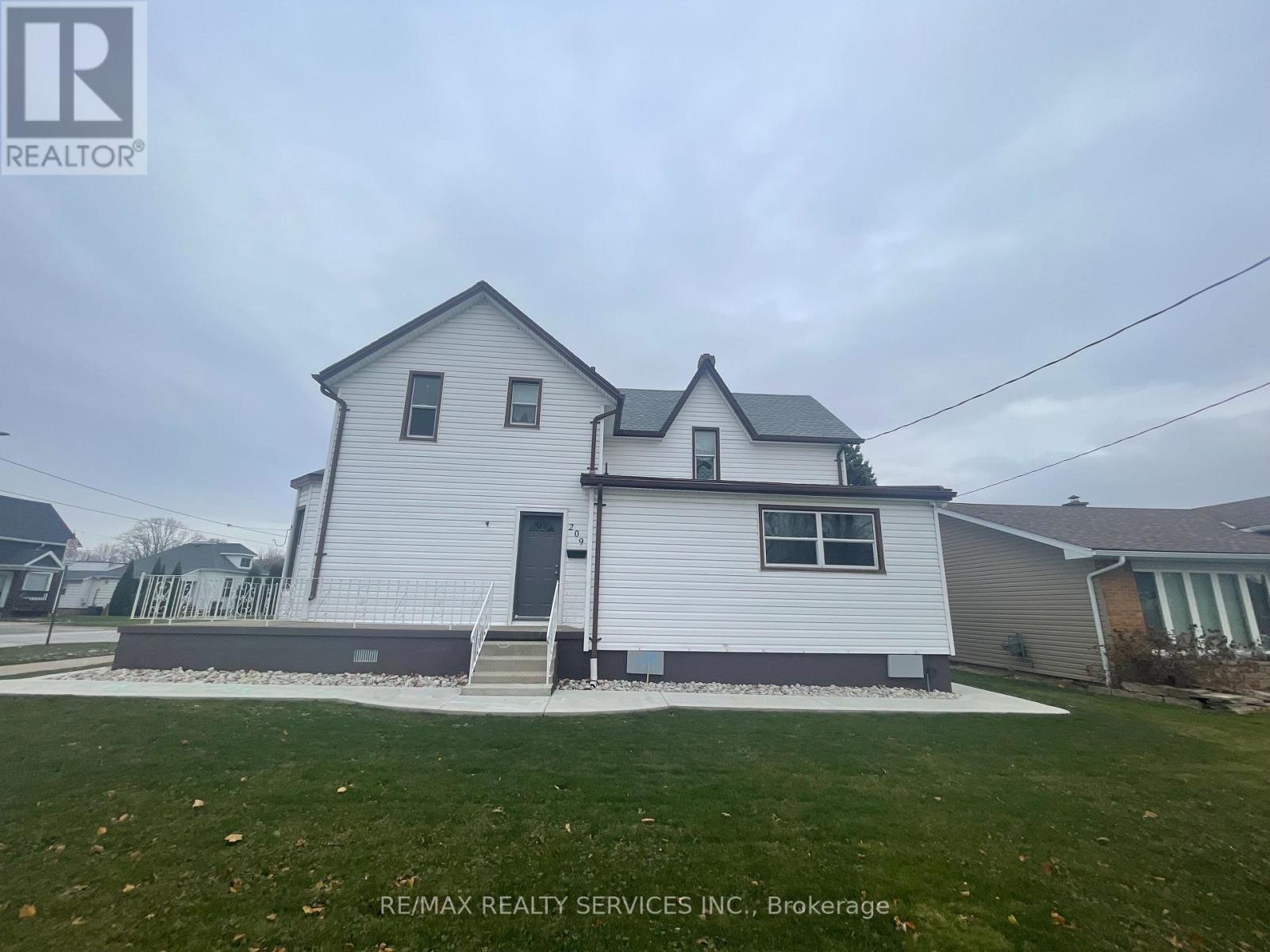 Property at 209 MURRAY STREET image 1