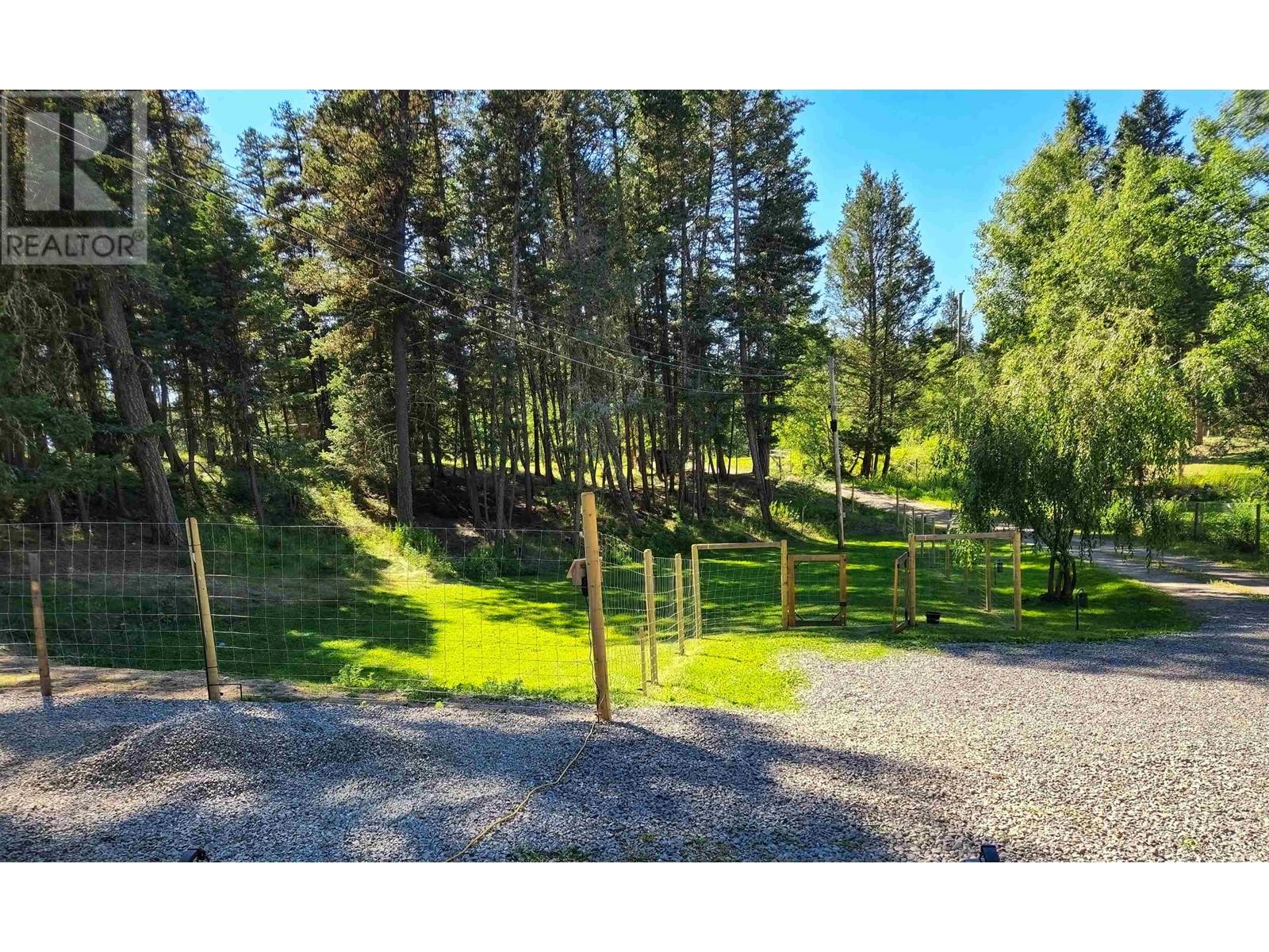 Property at 4911 PEASIM COURT image 4