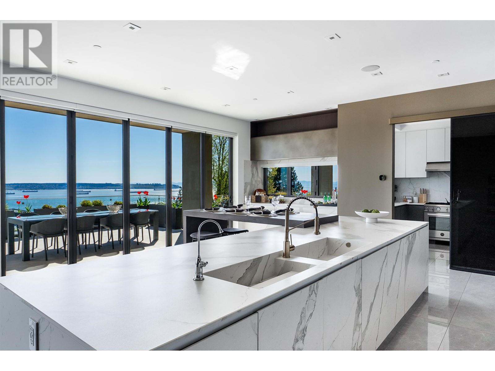 2303 Palmerston Avenue, West Vancouver, British Columbia  V7V 2W2 - Photo 36 - R2992773