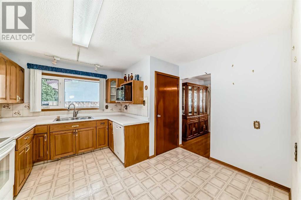 401 Astoria Crescent Se, Calgary, Alberta  T2J 0Y4 - Photo 11 - A2209318
