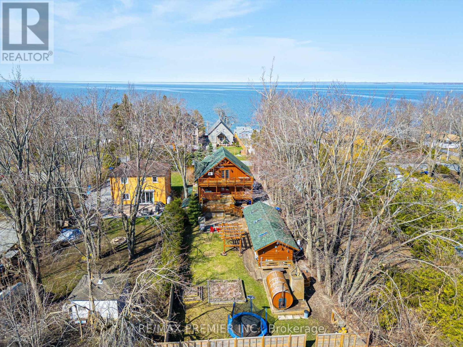 Property at 2441 LAKESHORE DRIVE image 2