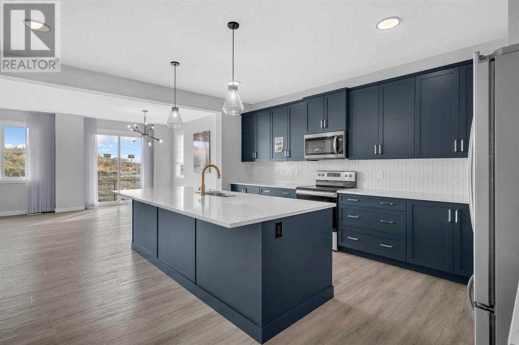 Property at 82 Belvedere Green SE image 4