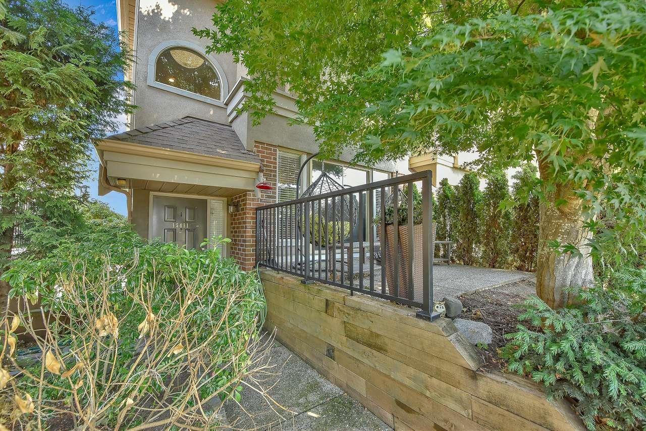 Property at 15411 RUSSELL AVENUE image 2