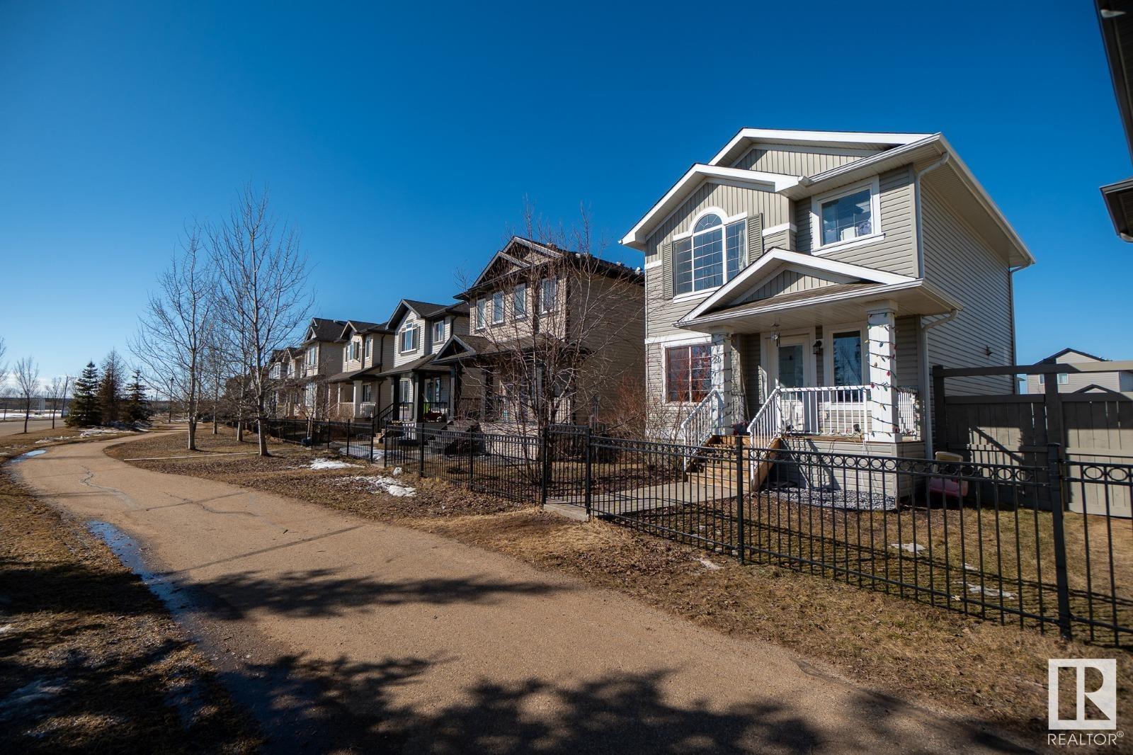 Property at #20 Spruce Boulevard image 2